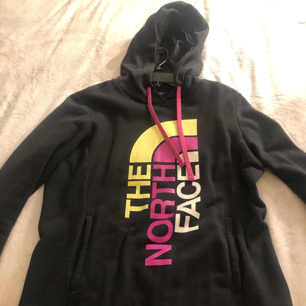 Black Northface hoodie
